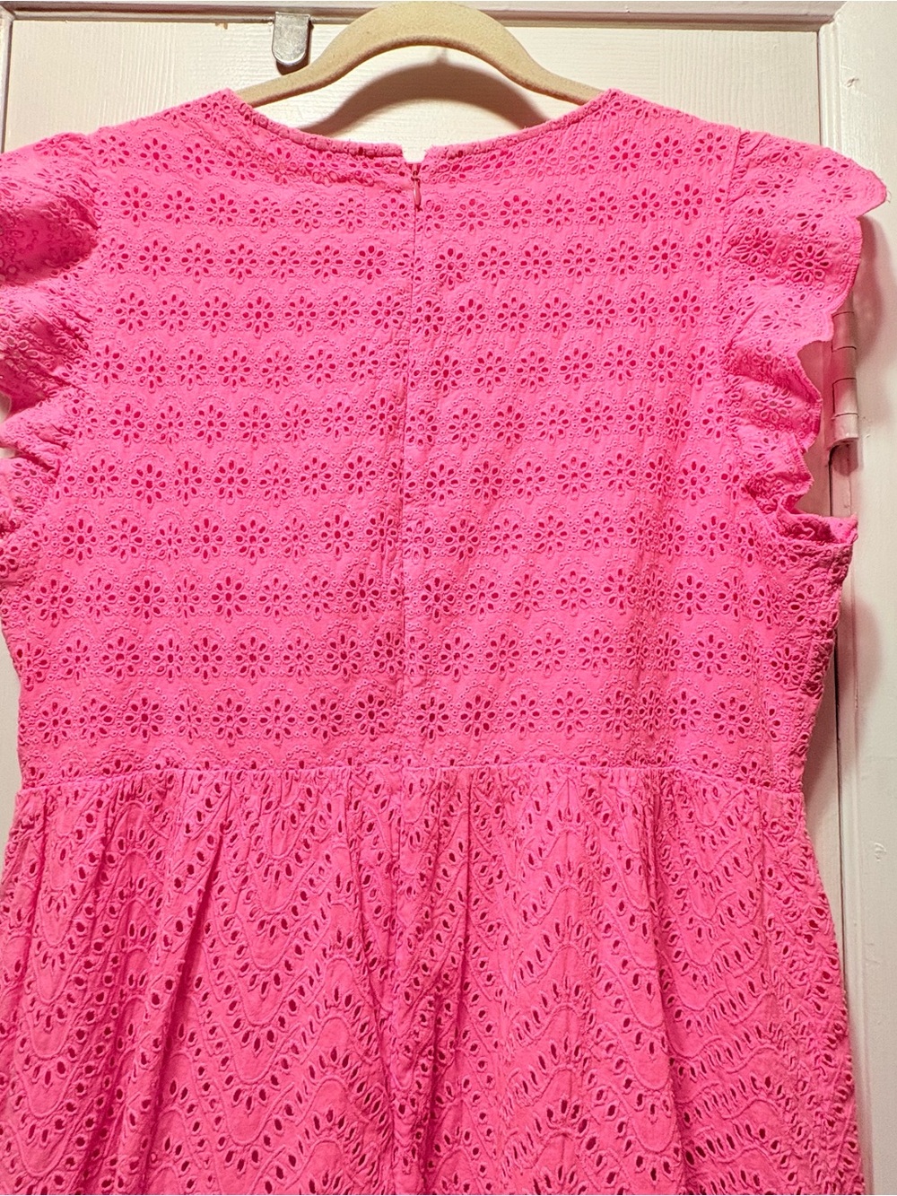 Vineyard Vines Bright Pink Eyelet Ruffle-Hem Lined Dress Size 16 - Picture 9 of 10